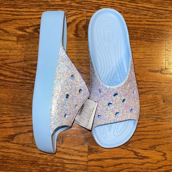 Crocs Classic Platform Glitter Sandals - Picture 2 of 4